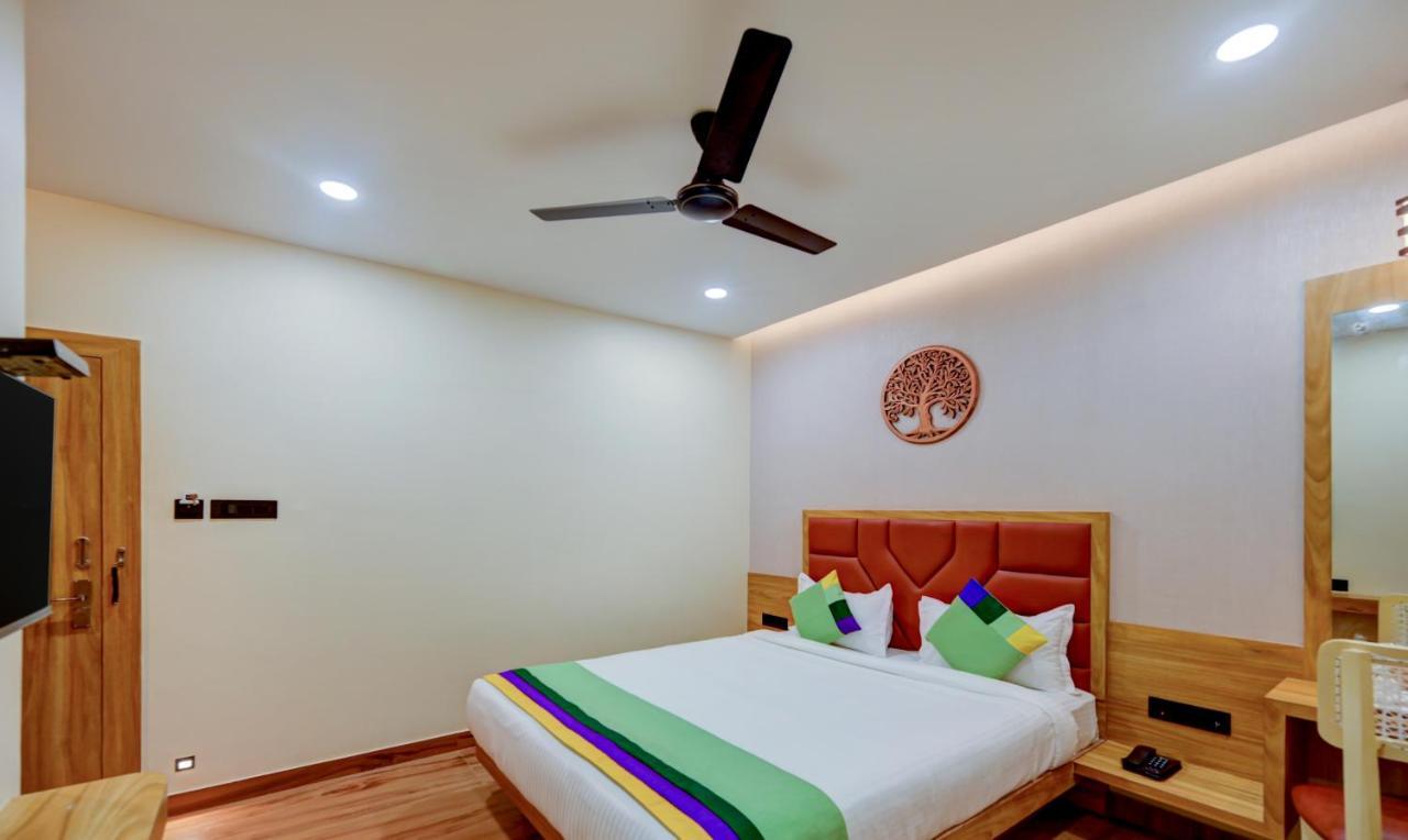 Hotel Treebo Aasma Downtown Bhubaneswar Esterno foto